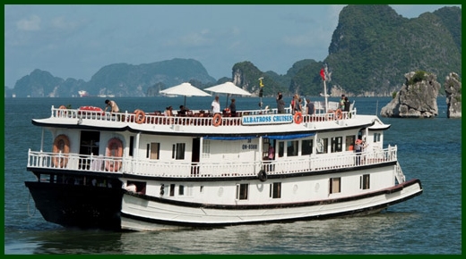 Halong Bay tour - Albatross junk cruise