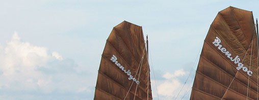 Halong Bay tour - Bien Ngoc junk cruise