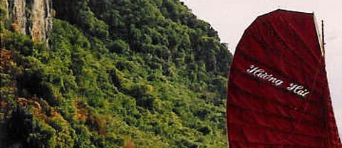 Halong Bay tour - Huong Hai junk cruise