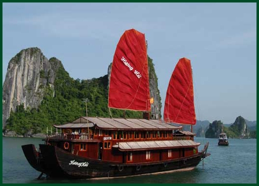 Halong Bay tour - Huong Hai junk cruise